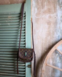 LEATHER AND VODKA ST CLOUD PM CHOC 25CT KINGMAN BAG