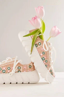 FREE PEOPLE CATCH ME IF YOU CAN SHOE